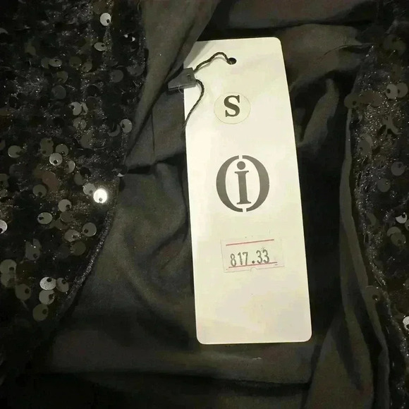 NWT Women’s high waisted sequin velvet mini skirt SIZE SMALL HOLIDAYS - Picture 3 of 3